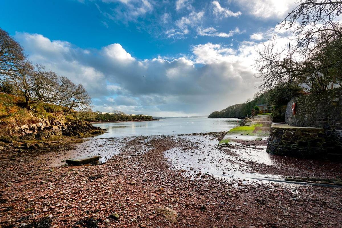 Middle Cottage Sandy Haven Beach Мілфорд-Гейвен Екстер'єр фото